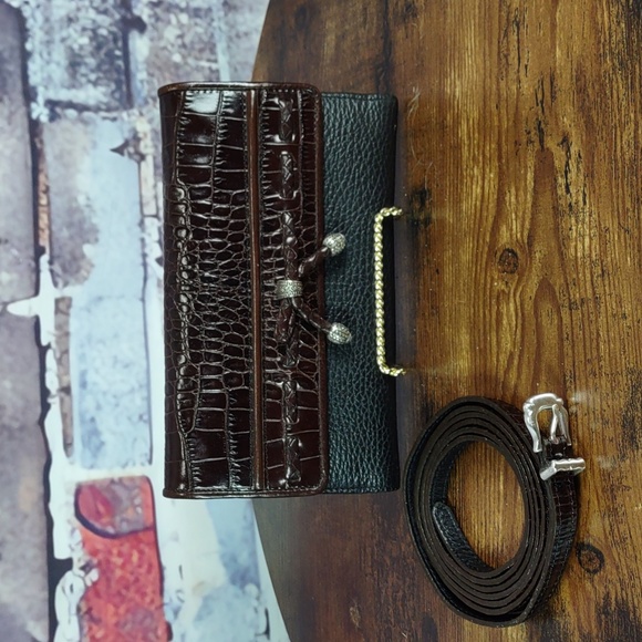Brighton "Emma" Streamline Convertible Crossbody/Clutch/Wallet - Picture 1 of 11
